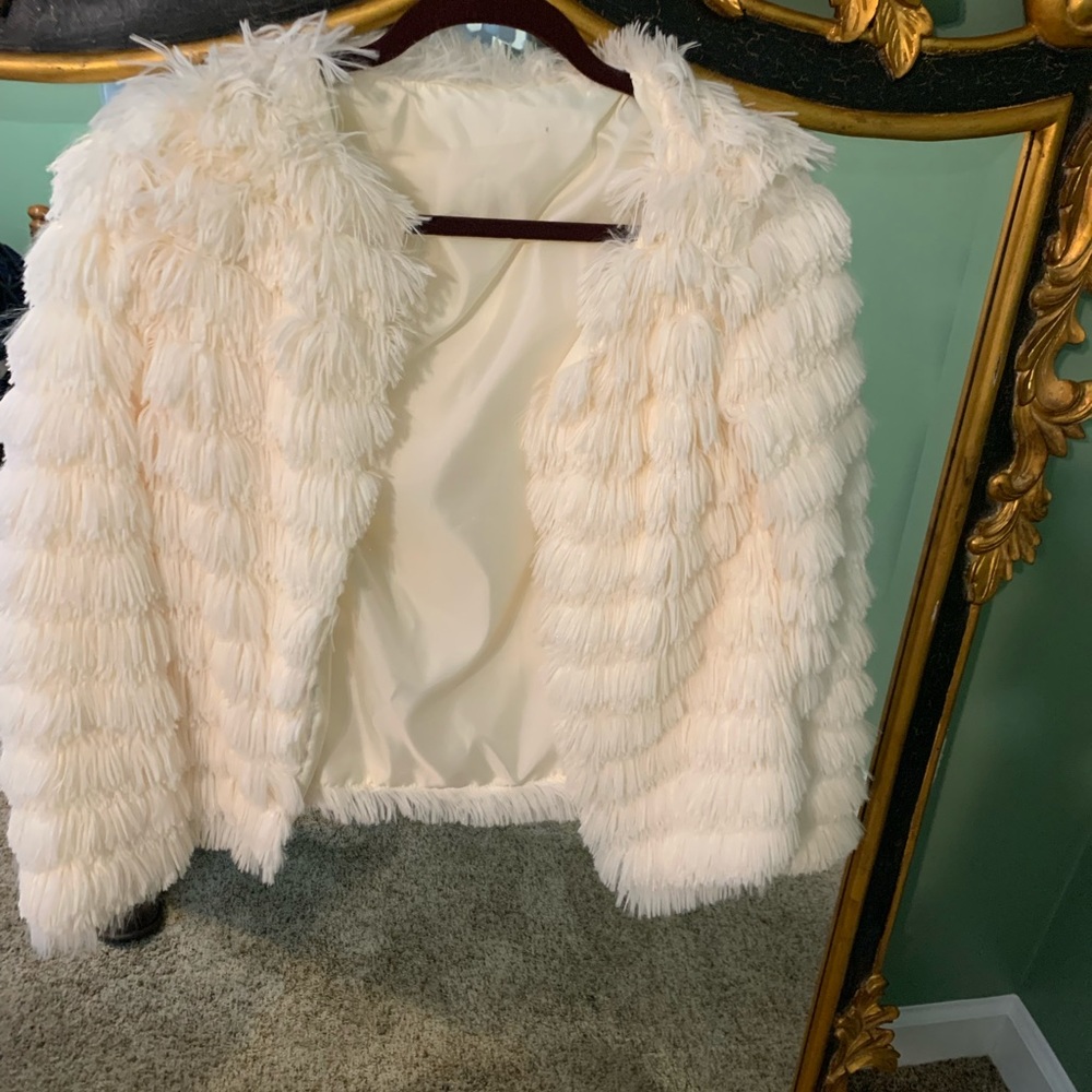 No label faux feather jacket
